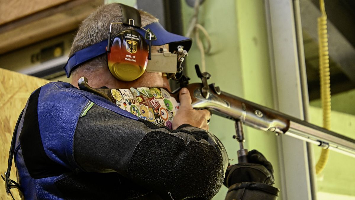 Walter Massing sicherte sich bei den Deutschen Vorderlader-Meisterschaften in Hannover Gold mit dem Perkussionsgewehr. (Foto: DSB)