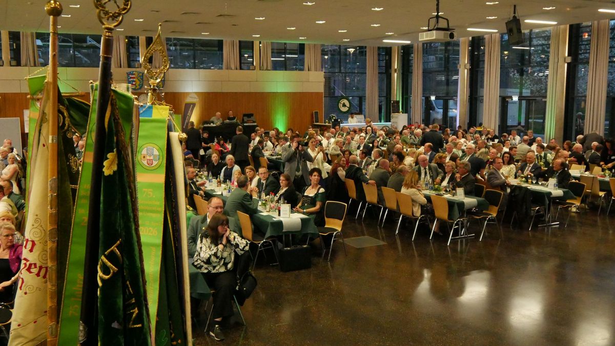 Ein Blick in den Festsaal beim 75. Hessischen Schützenball 2026 in Usingen. (Foto: Lutz Berger)