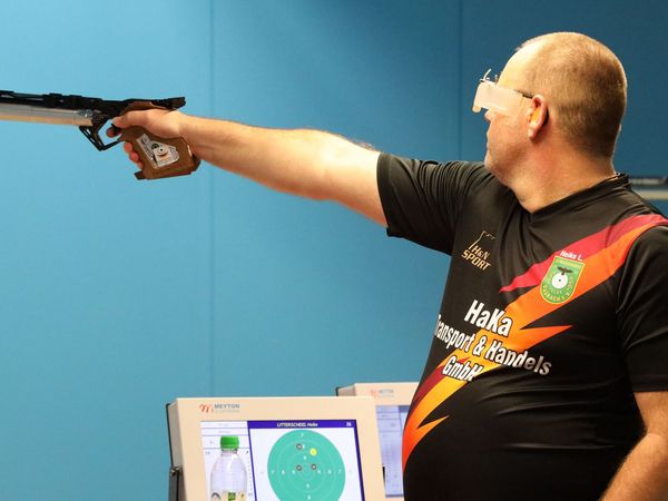 05.02.2022 Bundesligafinale Luftpistole - Viertelfinale SV Falke Dasbach gegen ESV Weil am Rhein